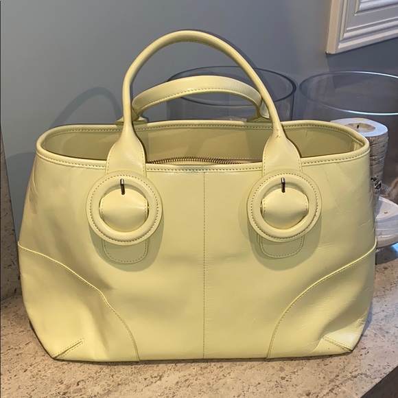 NEST Fragrances Handbags - Beautiful yellow leather tote/purse
